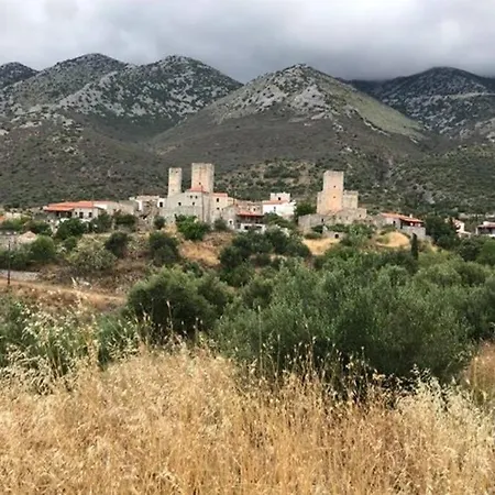 Holiday home Traditional Stone House In Eastern Mani Flomochori