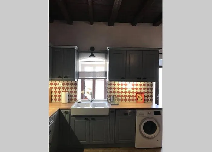 Traditional Stone House In Eastern Mani Hébergement de vacances Flomochori