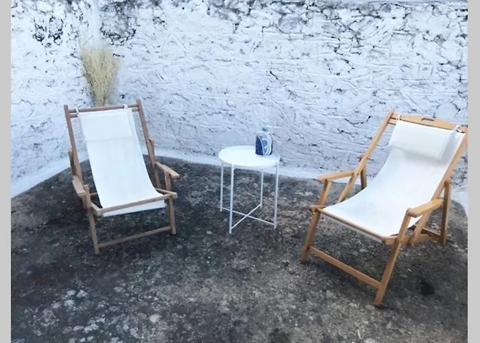 Traditional Stone House In Eastern Mani Hébergement de vacances *